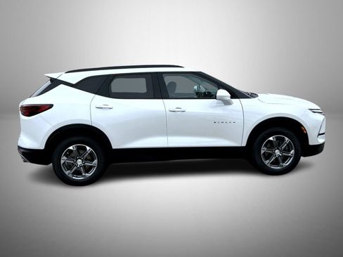 Certified 2023 Chevrolet Blazer LT w/ Convenience Package image 4