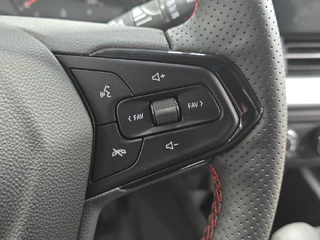 New 2026 Chevrolet Trax RS w/ Driver Confidence Package FWD image 19
