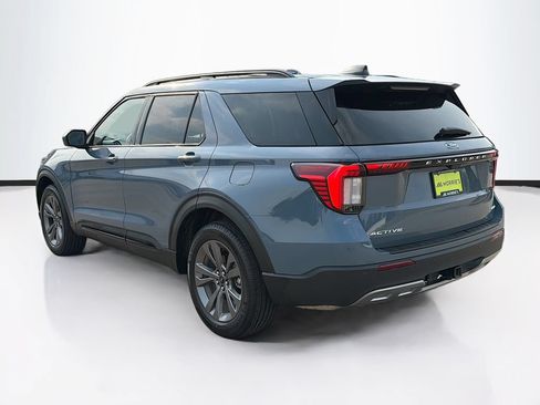 Used 2026 Ford Explorer Active w/ Active Comfort Package AWD/4WD image 6