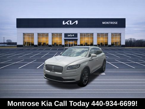 Used 2022 Lincoln Nautilus Reserve w/ Equipment Group 201A AWD/4WD image 1