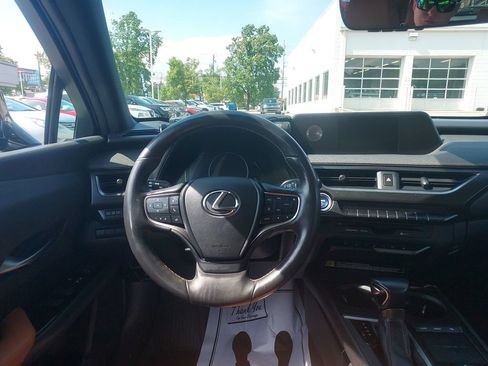 Used 2020 Lexus UX 250h w/ Premium Package AWD/4WD image 11