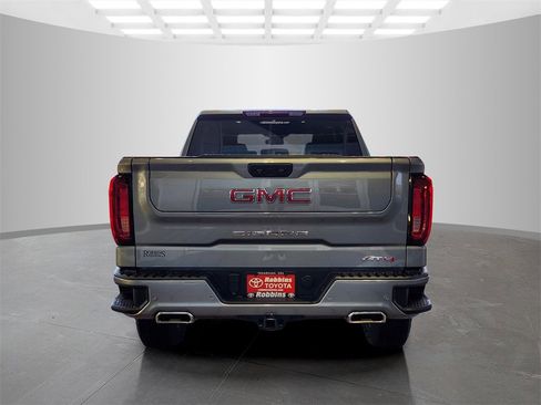 Used 2023 GMC Sierra 1500 AT4 image 6