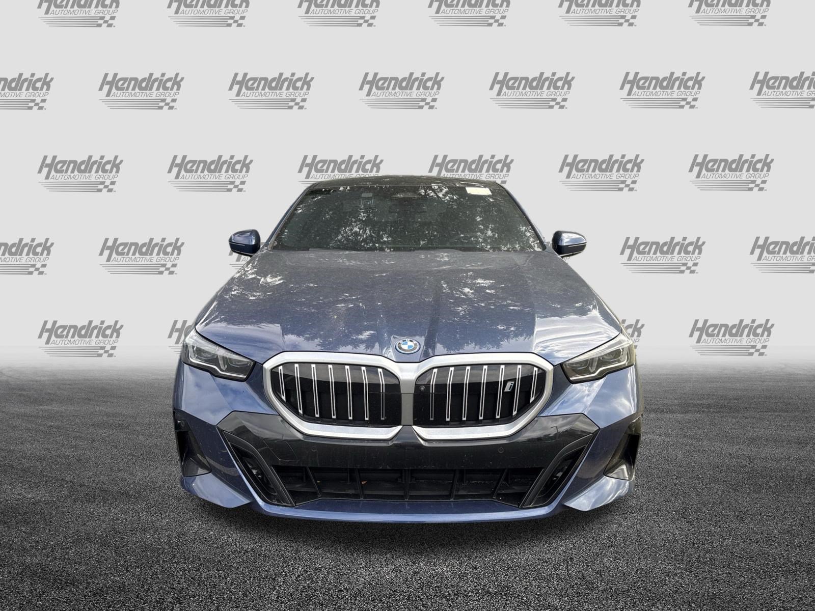 Certified 2024 BMW i5 eDrive40i w/ M Sport Package RWD image 7