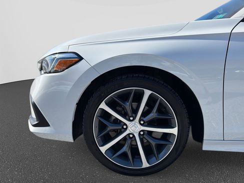 Used 2023 Honda Civic Touring image 15