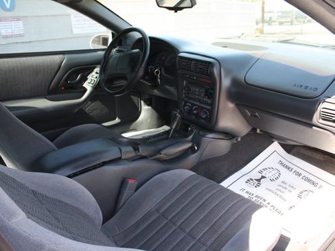 Used 1998 Chevrolet Camaro LT w/ Preferred Equipment Group 2 RWD image 6