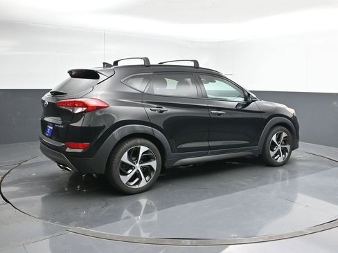 Used 2016 Hyundai Tucson Limited w/ Option Group 03 FWD image 5