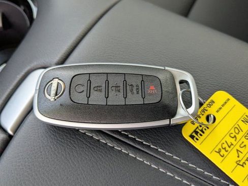 Used 2025 Nissan Murano SV FWD image 28