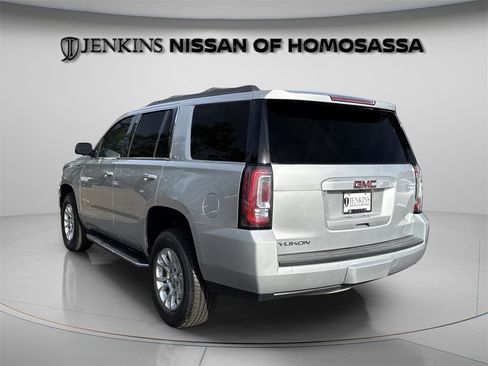 Used 2018 GMC Yukon SLT w/ Open Road Package image 9