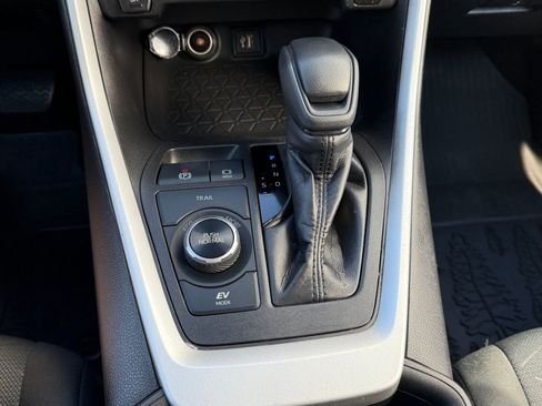 Certified 2024 Toyota RAV4 AWD Hybrid image 18