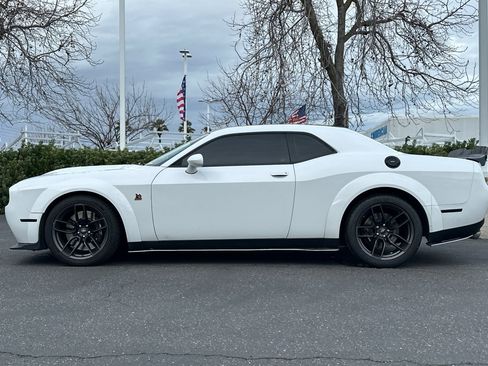 Used 2021 Dodge Challenger R/T Scat Pack image 7