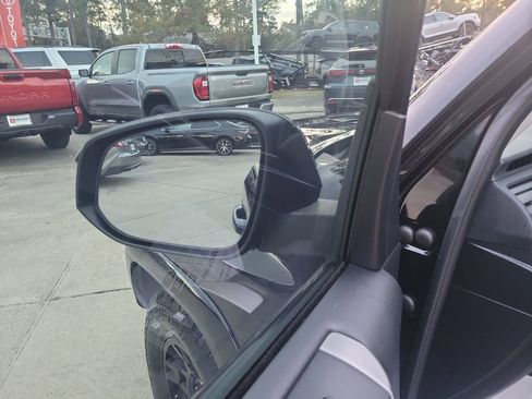 Used 2023 Toyota 4Runner SR5 Premium image 13