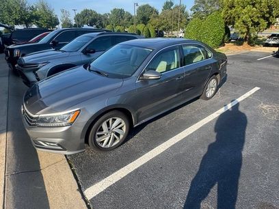 Used 2018 Volkswagen Passat 2.0T SE