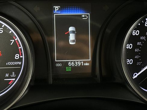 Used 2024 Toyota Camry SE FWD image 23