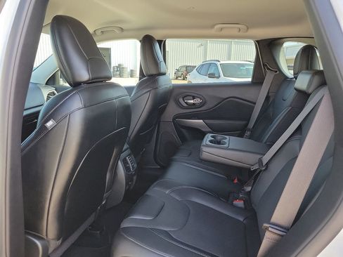 Used 2022 Jeep Cherokee Latitude Lux image 9