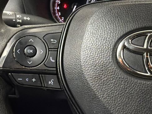 Used 2023 Toyota RAV4 LE AWD/4WD image 16