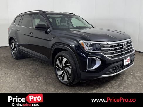 Used 2025 Volkswagen Atlas SE image 1