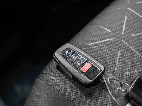 Certified 2023 Toyota RAV4 XLE image 29