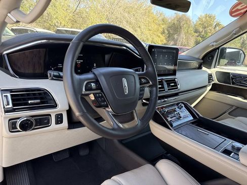 Certified 2019 Lincoln Navigator Reserve w/ Cargo Package image 34