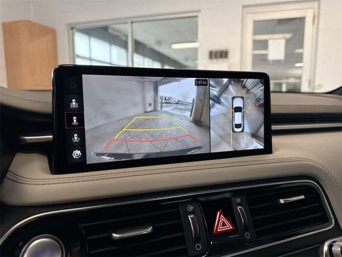 Used 2023 Genesis G70 3.3T w/ Sport Prestige Package image 29