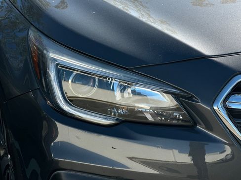 Used 2018 Subaru Outback 2.5i Limited w/ Popular Package #2 image 13