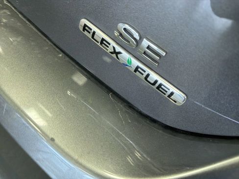 Used 2014 Ford Focus SE w/ SE Winter Package image 10