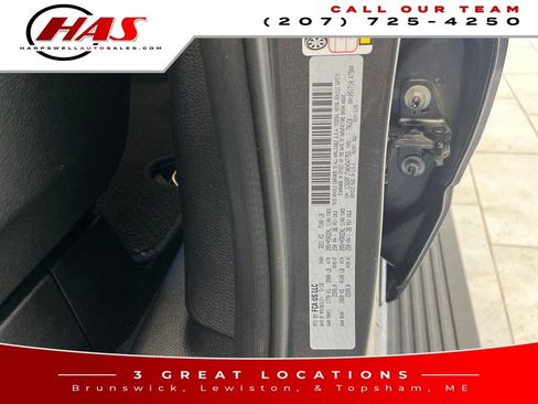 Used 2019 RAM 1500 Laramie image 17