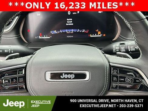 Certified 2022 Jeep Grand Cherokee Overland image 12