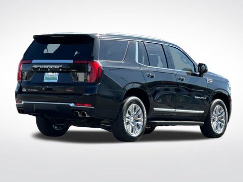 Used 2025 GMC Yukon Denali AWD/4WD image 3