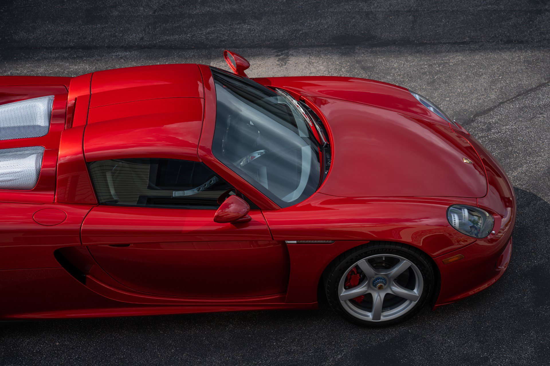 Used 2005 Porsche Carrera GT RWD image 25