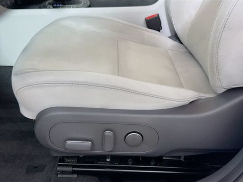 Used 2024 Hyundai Kona SEL AWD/4WD image 15