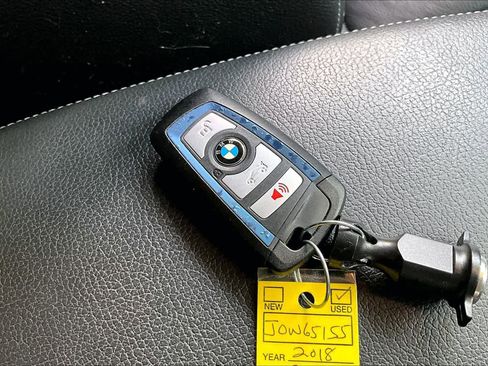 Used 2018 BMW X4 M40i image 14