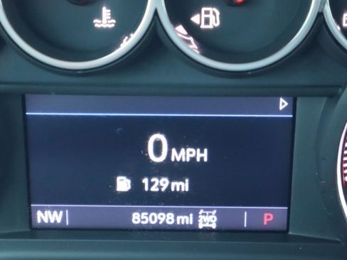 Used 2023 Chevrolet Silverado 2500 LT image 28