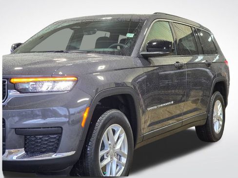 New 2025 Jeep Grand Cherokee L Laredo image 40