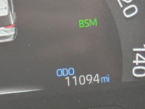 Used 2025 Toyota RAV4 XLE FWD image 10