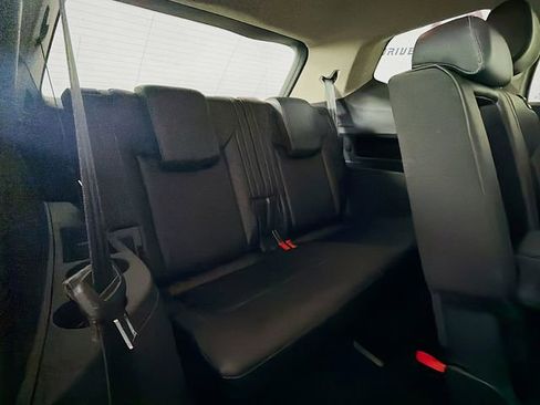 Used 2019 Volkswagen Atlas SE w/ Towing Package image 32