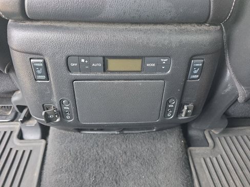 Used 2019 Nissan Armada Platinum w/ Captain's Chairs Package image 29