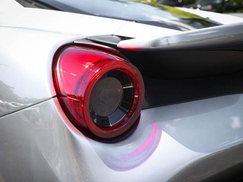 Certified 2020 Ferrari 488 Pista Coupe image 21