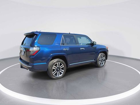 Certified 2022 Toyota 4Runner Limited AWD/4WD image 8