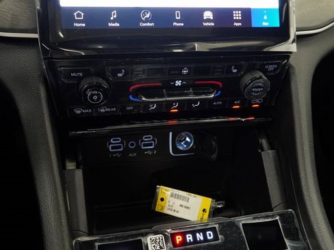 New 2025 Jeep Grand Cherokee Limited w/ Trailer Tow Package image 24