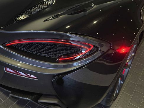 Used 2019 McLaren 570S image 20