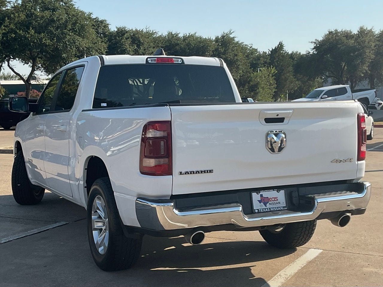 Used 2024 RAM 1500 Laramie AWD/4WD image 6