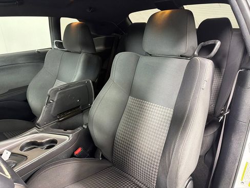 Used 2019 Dodge Challenger R/T w/ Driver Convenience Group image 12