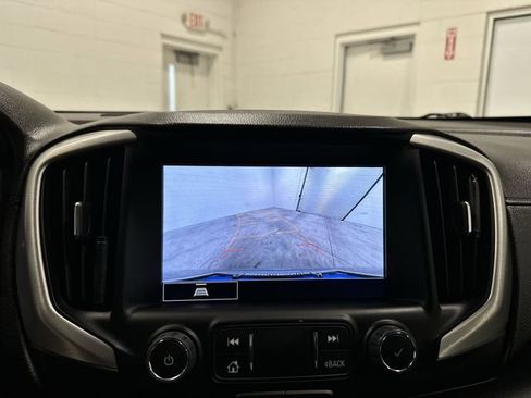 Used 2023 GMC Terrain SLT AWD/4WD image 32