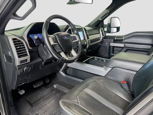 Used 2019 Ford F350 Platinum w/ Platinum Ultimate Package AWD/4WD image 9