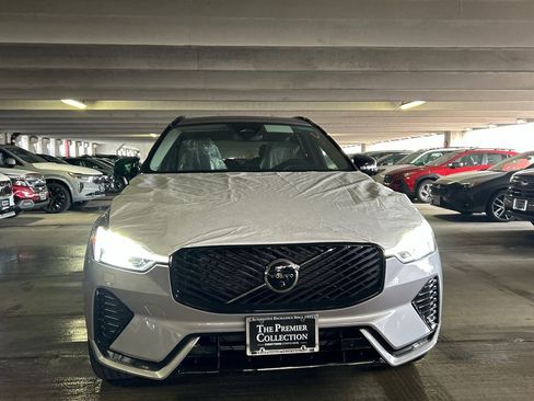 New 2026 Volvo XC60 B5 Plus w/ Protection Package Premier image 6