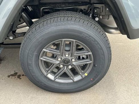 New 2026 Jeep Gladiator Sport image 11