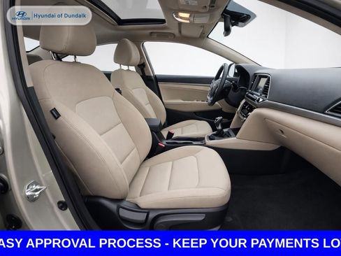 Used 2017 Hyundai Elantra Value Edition FWD image 15