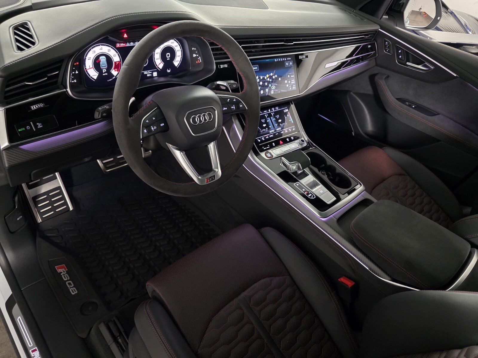 Used 2026 Audi RS Q8 performance AWD/4WD image 18