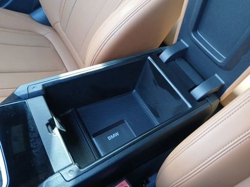 Used 2024 BMW 330i Sedan w/ Convenience Package RWD image 21