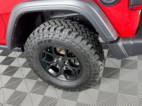 Certified 2024 Jeep Wrangler Willys image 40